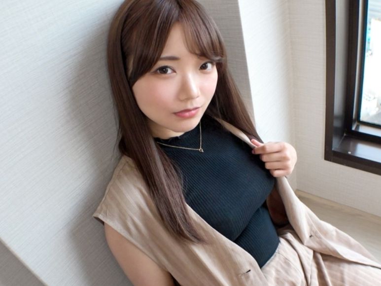 【素人ナンパ】事務員の仕事帰りの美人さんのムレムレおまんこ丸出しで大興奮！手マンでさらにびちゃびちゃに！ｗ