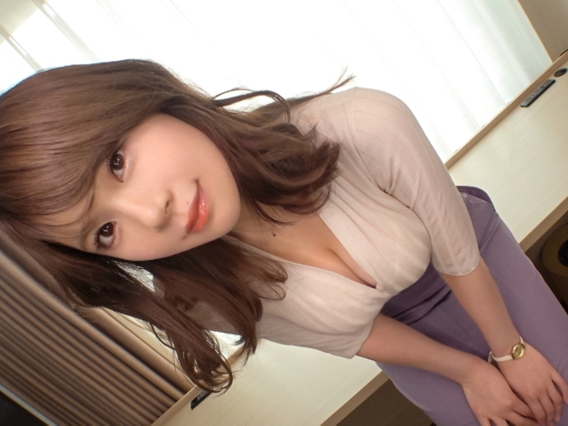 【巨乳】ぷるふわな色白巨乳おっぱいが肉棒を挟み込む！パイズリされ勃起したチンコで敏感マンコを突き回す！