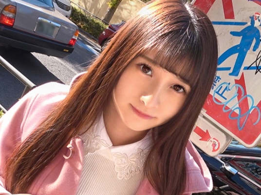 【華奢な美少女の秘密】「もっと激しく…♡」貧乳ちっぱいボディを揺らしながら、無毛のウブマンコをピストン！激しく突き回されるたびに感じる表情がエロかわいい！
