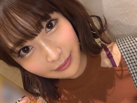 【騎乗位】激カワ美少女がチ○ポの上で大胆に腰振り！美乳とスレンダーボディを揺らしながら、肉棒に激しく感じまくる！可愛い顔してエッチな腰使いに大興奮間違いなし！！♡