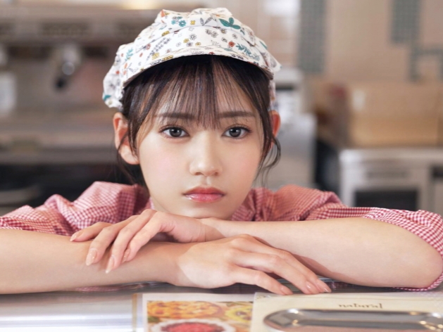 【同棲生活♡】超絶美少女と狭い部屋でラブラブ生活！キュートな笑顔とセクシーなボディにムラムラMAX！毎日ヤりまくりで、もう止められない！