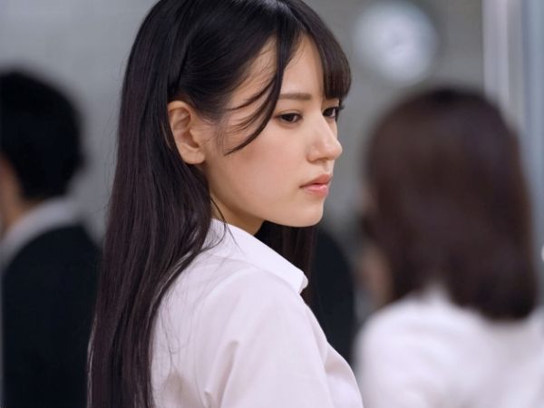 【後輩OLの逆NTR計画】『先輩の奥さんより気持ち良くしてあげる♡』スレンダー美人の後輩が、既婚先輩を誘惑！不倫セックスで先輩の心を掴み、奥さんとの比較を楽しむ小悪魔系OLの策略！