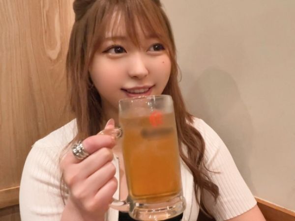 【同窓会NTR】中学時代のマドンナとまさかの再会！今や人気インフルエンサーの彼女と禁断のSEX！電マ責め＆激ピストンで感じまくる姿に興奮MAX！！