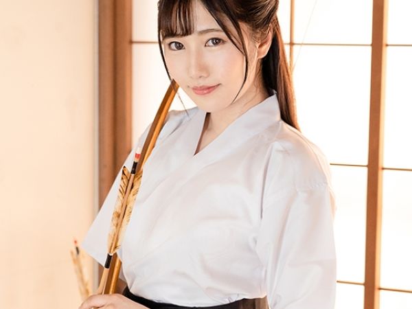 【美巨乳弓道女子の秘密】『集中できない…』瞑想中の弓道部員がエッチな師範代に翻弄されちゃう!袴姿のまま美巨乳を揉まれ、カラダをまさぐられ…反応しちゃう敏感ボディがエロすぎる!