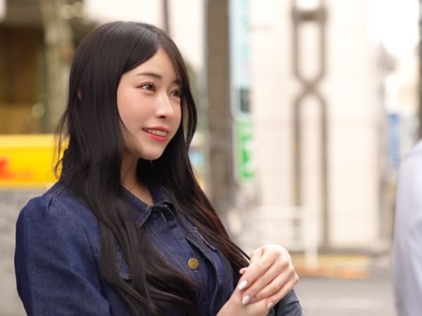 【小悪魔美人の浮気SEX】『彼氏より気持ちいい…』セフレにハマっちゃった素人美女が焦らしテクで快楽の沼へ！！彼氏には見せない小悪魔な顔でセフレを骨抜きにする！！♡