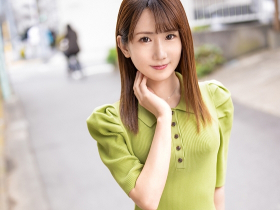 【素人宅訪問】めちゃカワスレンダー美少女が男の家で大胆プレイ！カラダを密着させ、濃厚なセックスでイキまくる！♡