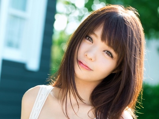 【貧乳ロリっ子大集合♡】控えめおっぱいが超可愛い素人娘たちが、制服や体育着でフェラチオ&あどけないSEXを大胆披露!ロリボディを揺らして感じまくり♡