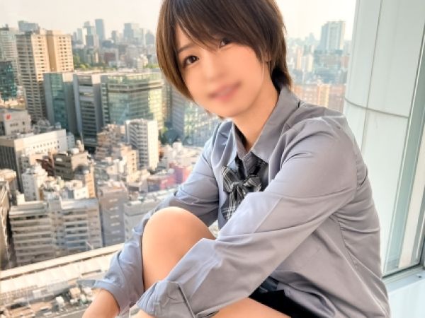 【スレンダー美少女の寝バック誘惑】『もっと奥まで…』ボーイッシュな素人娘がスケスケスク水で大胆おねだり！イチャイチャ密着ハメ撮りで、スレンダーボディを激しく揺らす！♡
